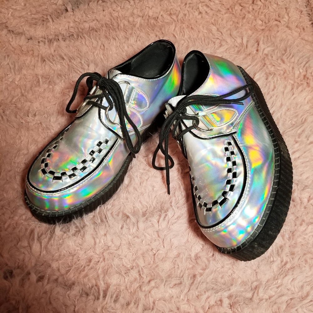 Niche Holographic Creepers